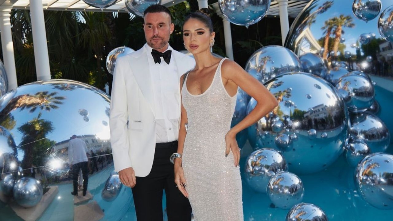 Em Cannes, Thássia Naves prestigia evento da marca Philipp Plein
