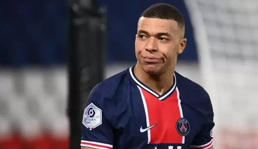 Segundo Jornalista, Kylian Mbappé vai solicitar reunião para o PSG negociá-lo com o Real Madrid