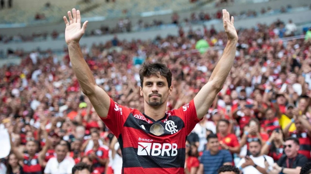 Rodrigo Caio desembarca em Porto Alegre rumo ao Grêmio