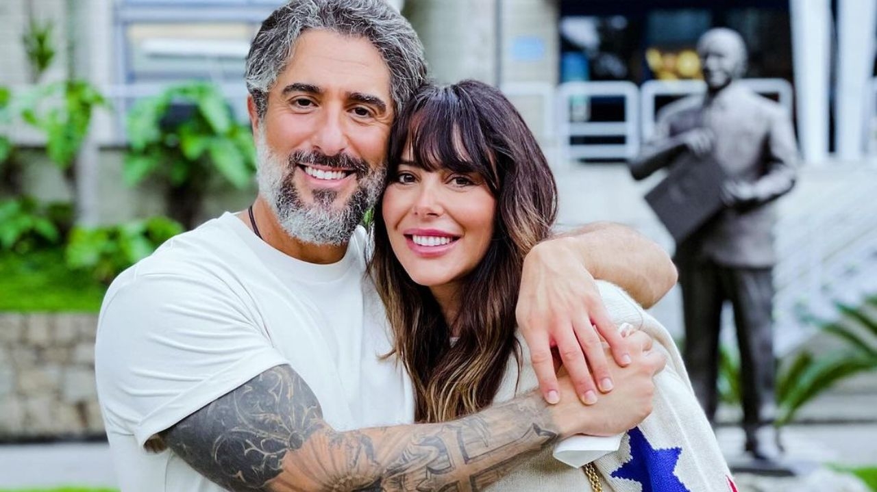 Marcos Mion publica foto ao lado da esposa em meio a rumores de traição