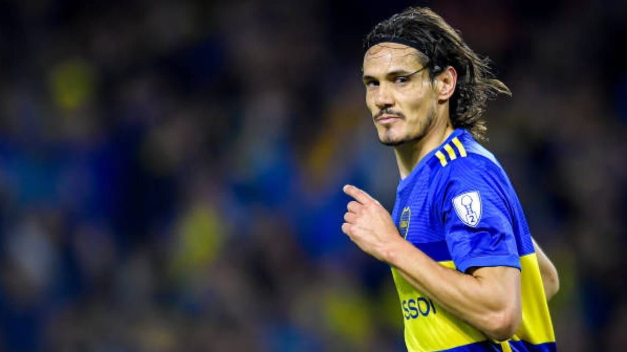 Cavani se aposenta da seleção uruguaia