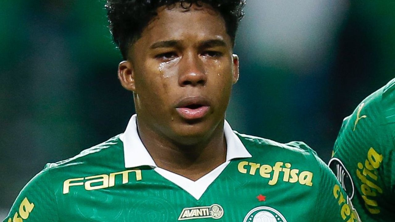 Endrick se despede da torcida do Palmeiras e parte rumo ao Real Madrid