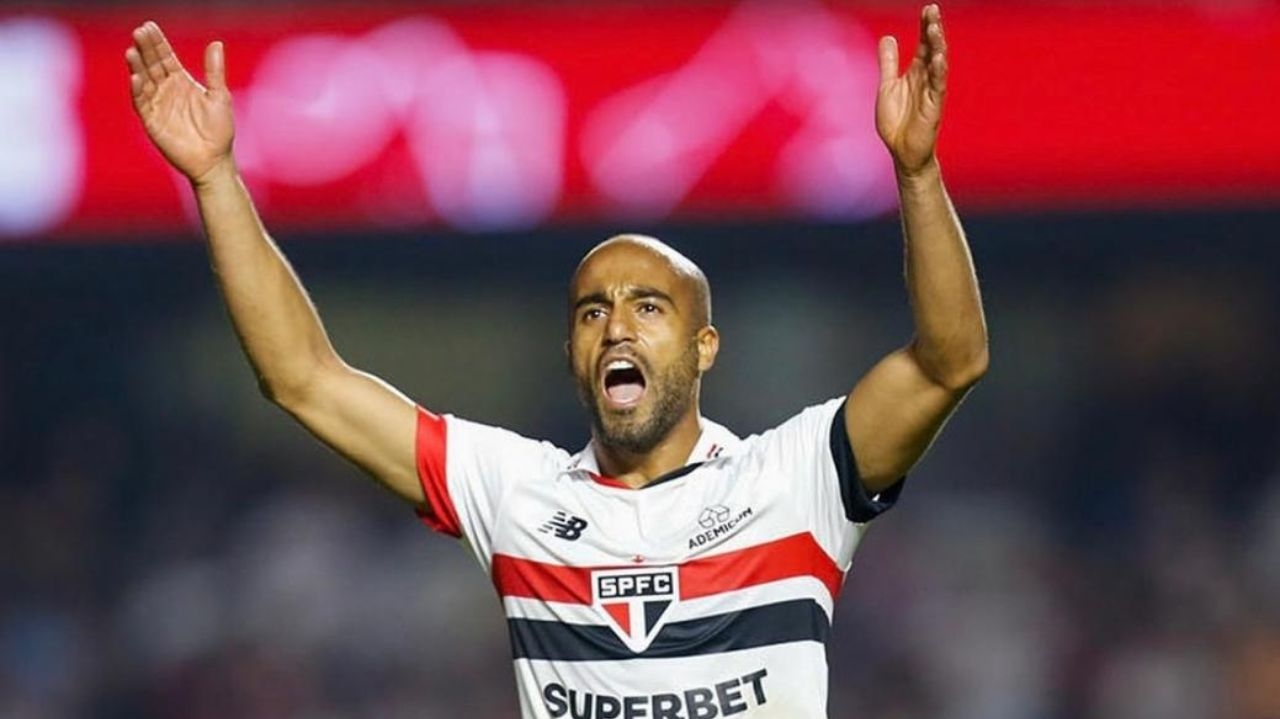 Lucas fala sobre conversa no intervalo com Zubeldía e comemora vitória do São Paulo