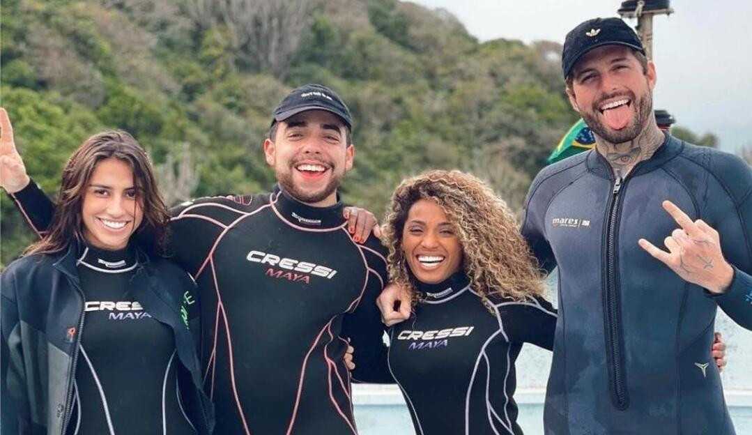 Exclusivo: Ilha Record: Nanah, Lucas Maciel, Any e Claudinho Matos viajam juntos