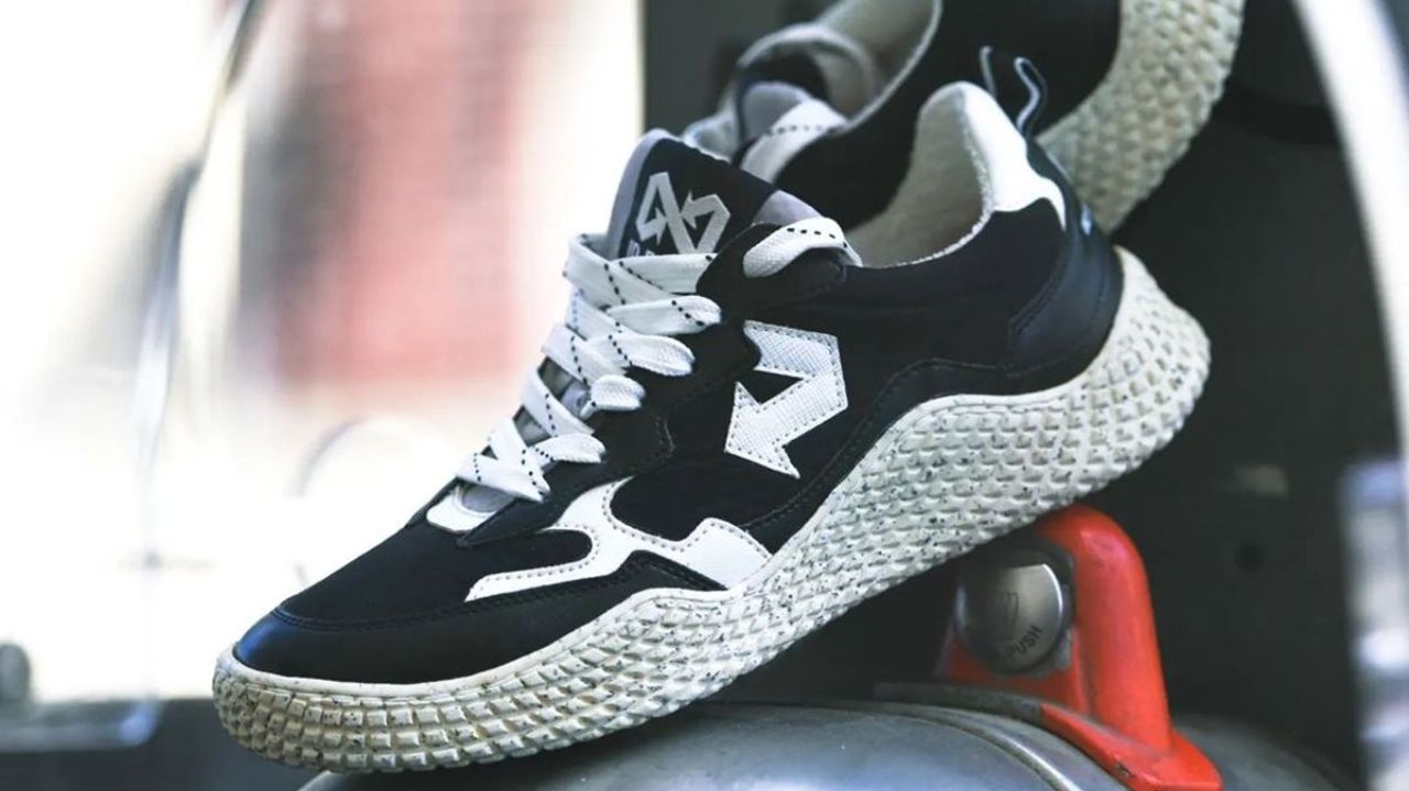 Marca italiana inova em produção de tênis à base de resíduos de frutas