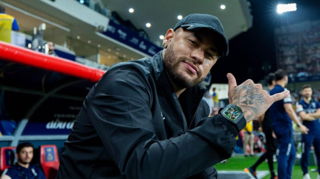 Neymar profetiza Bola de Ouro para Vinicius Jr e descarta volta ao Santos: “Nada no planejado”