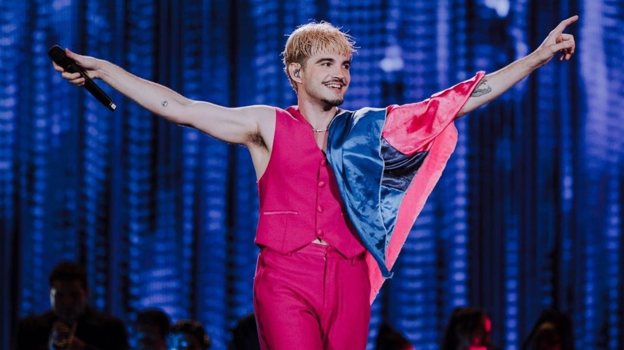 Jão divulga trecho inédito de faixa do deluxe SUPERNOVA