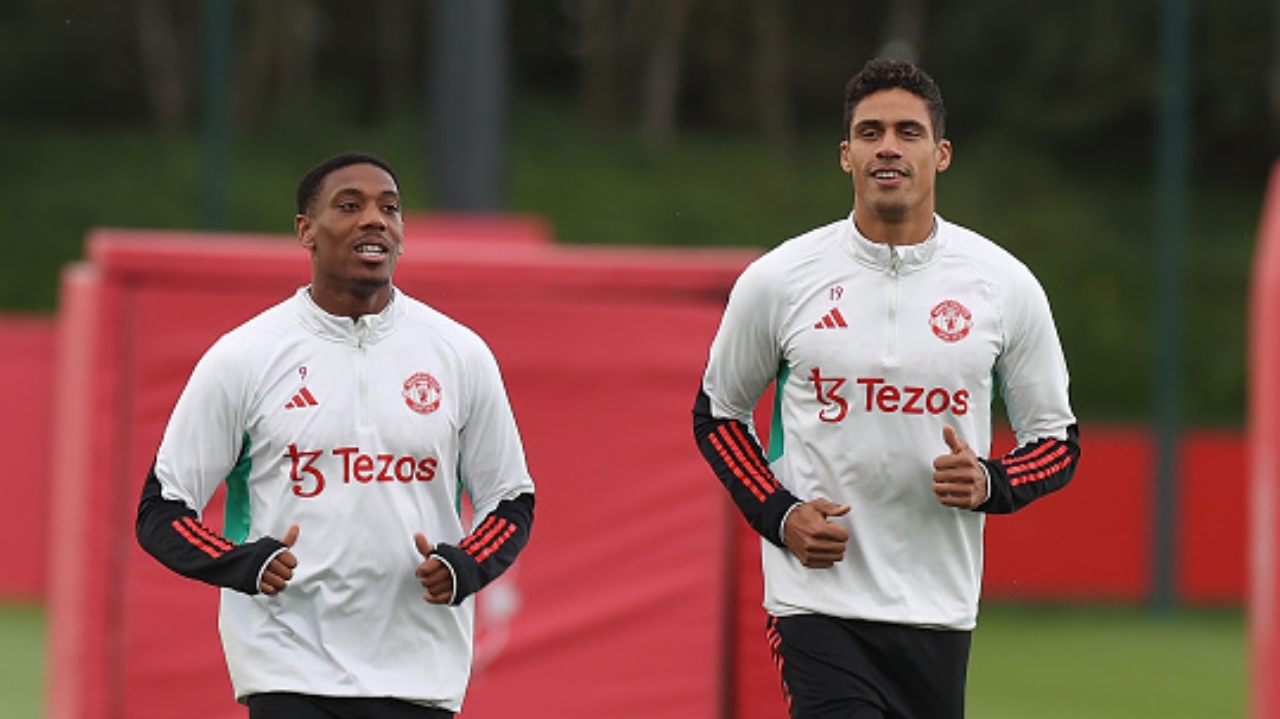 Manchester United tem seis jogadores com saída confirmada