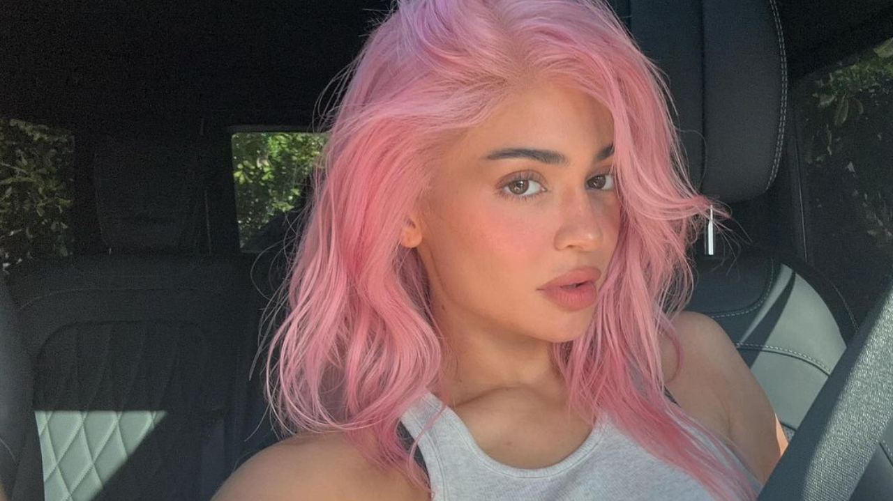 Kylie Jenner e seu estilo influente através dos anos no mundo da moda
