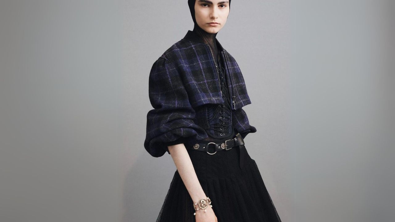 Beleza selvagem e medival definem o desfile Cruise 2025 da Dior