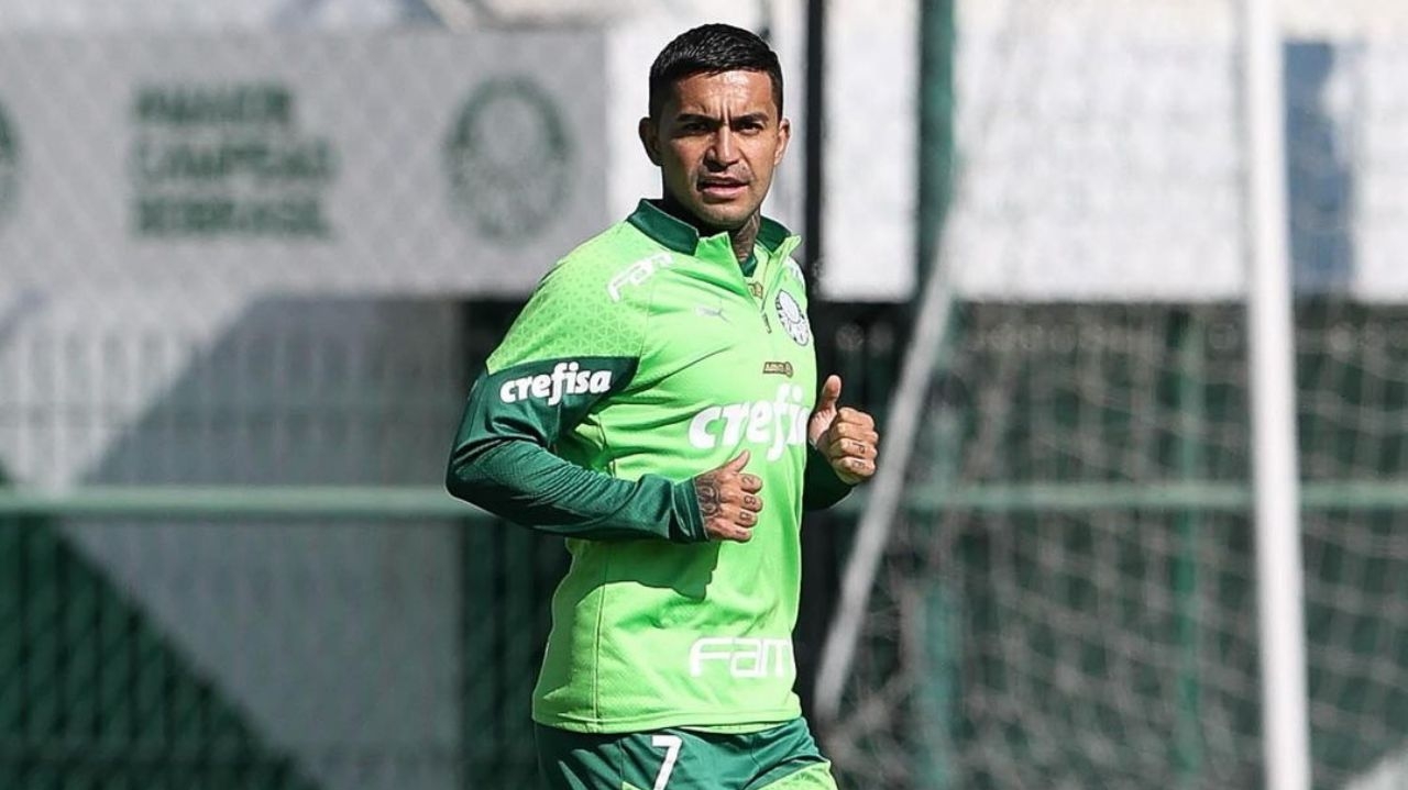 Dudu treina com elenco principal e pode retornar contra o Vasco