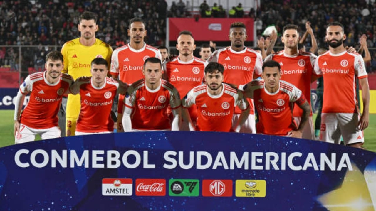 Internacional enfrenta o Delfín em jogo decisivo pela Copa Sul-Americana