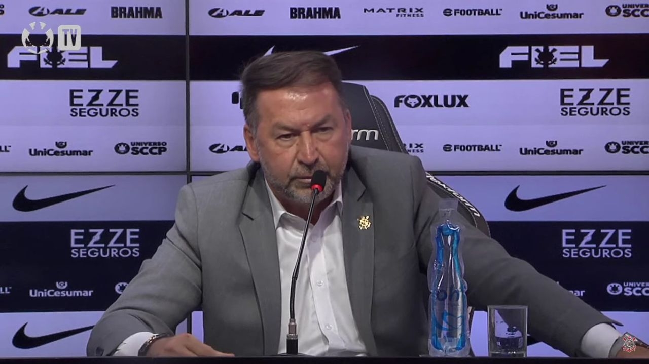 Presidente do Corinthians justifica atrasos nos pagamentos