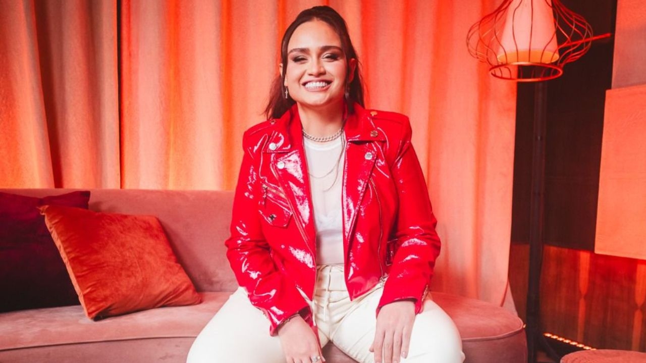 EXCLUSIVO: Luiza Martins revela se há músicas para Marcela McGowan em EP “Intensa Até Demais”