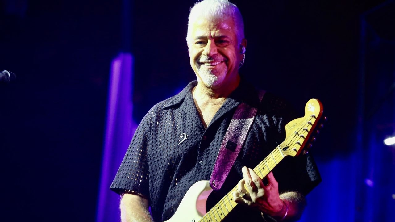 Lulu Santos recebe alta hospitalar e é diagnosticado com Dengue