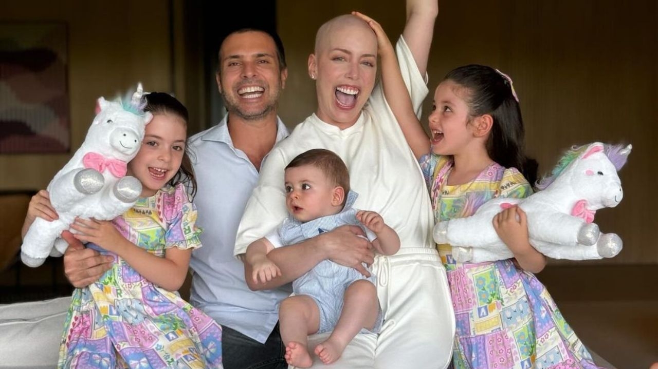 Fabiana Justus recebe alta após dois dias internada