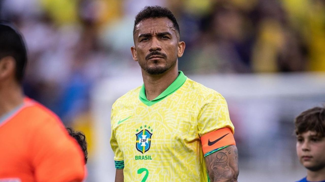 Capitão na Copa América, Danilo detalha como lida com jovens da Seleção