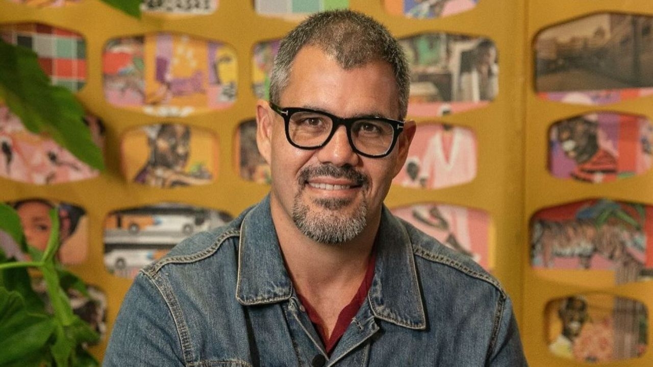 Juliano Cazarré revela adoção de filho mais velho após polêmica sobre PL do Aborto