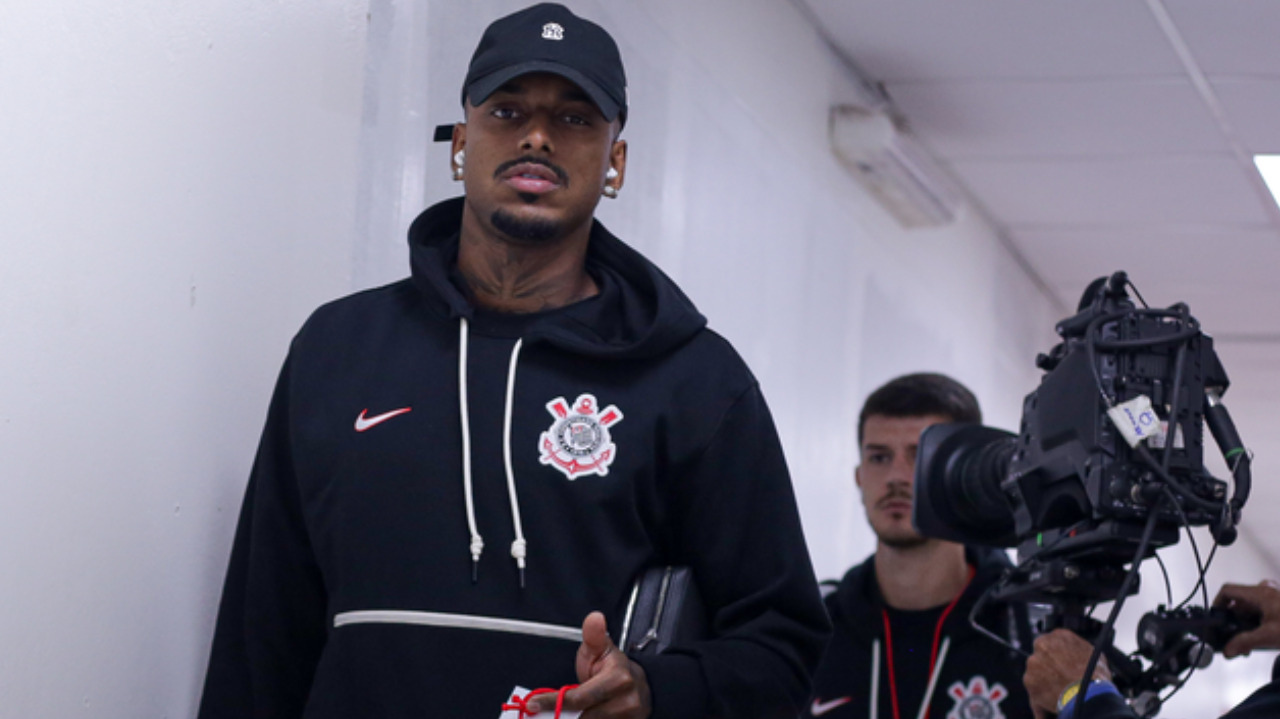 Corinthians afirma saída de Raul Gustavo