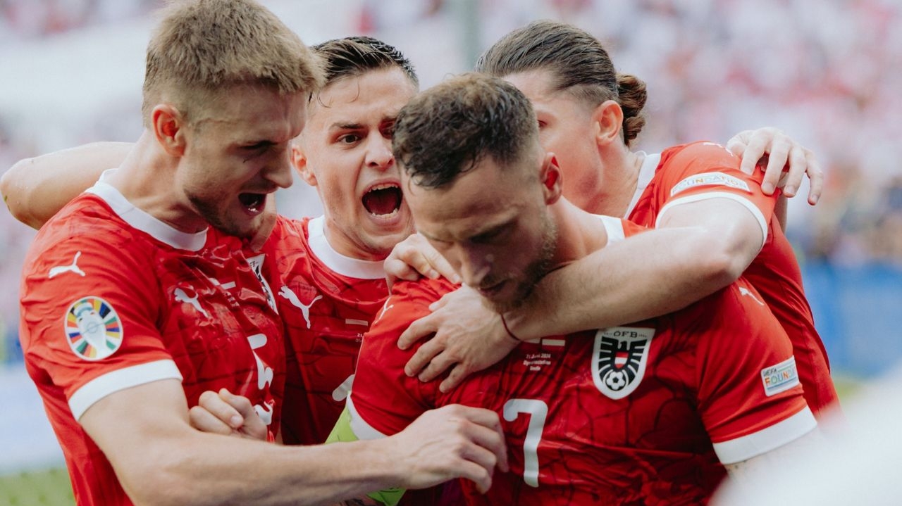 Áustria vence a Polônia, quebra tabu de 30 anos e respira no grupo D da Eurocopa