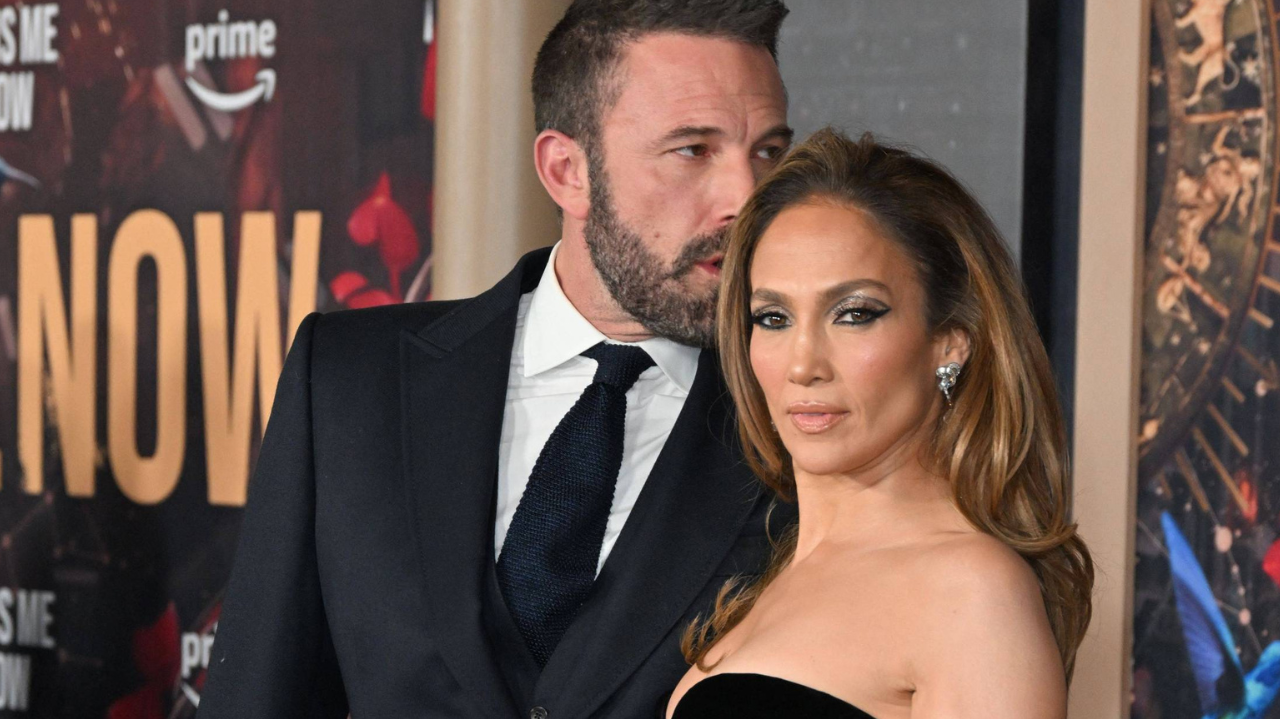 Ben Affleck se refere a J-Lo como esposa e chama os enteados de filhos