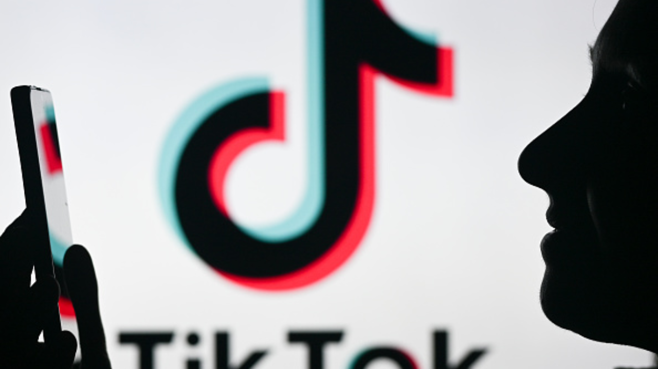 Guerrilheiros colombianos encontram no TikTok uma ferramenta para recrutar crianças