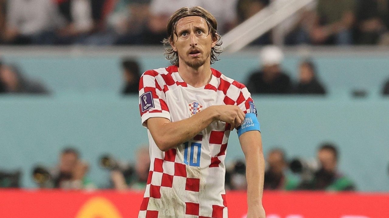 Modric se torna o jogador mais velho a marcar pela seleção croata na Eurocopa