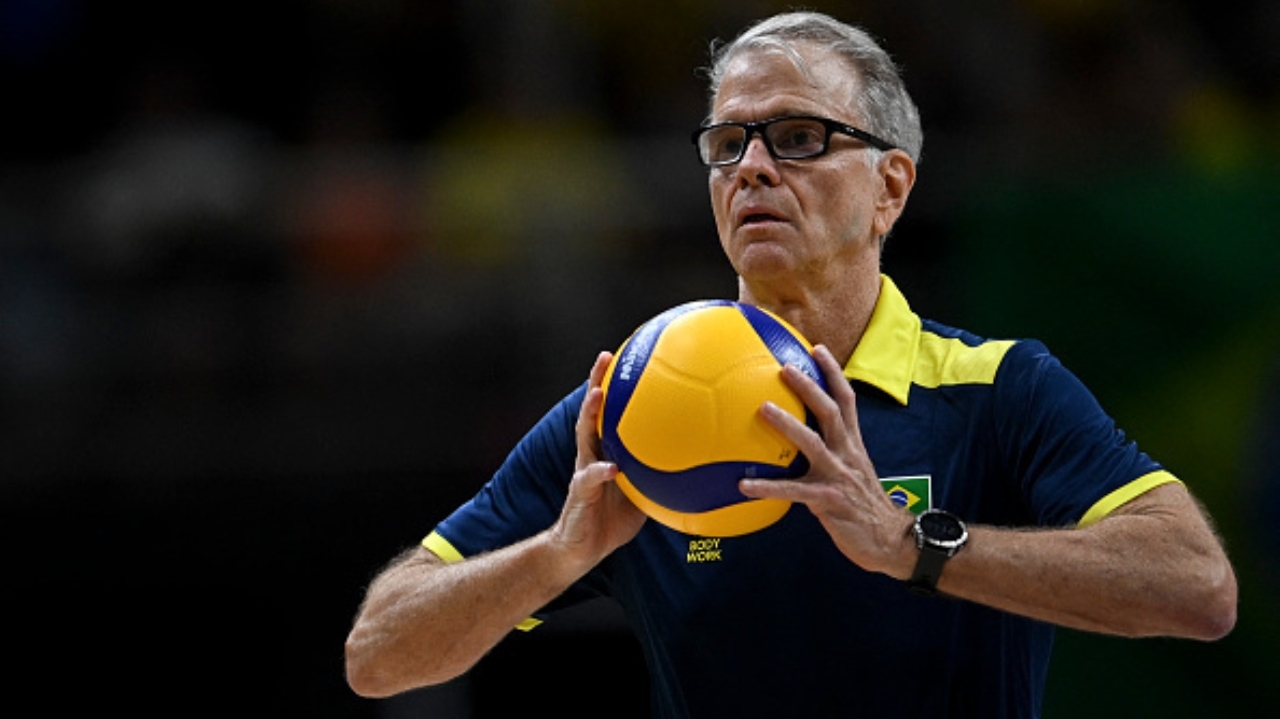 Bernardinho anuncia lista com 25 atletas para as Olimpíadas de Paris