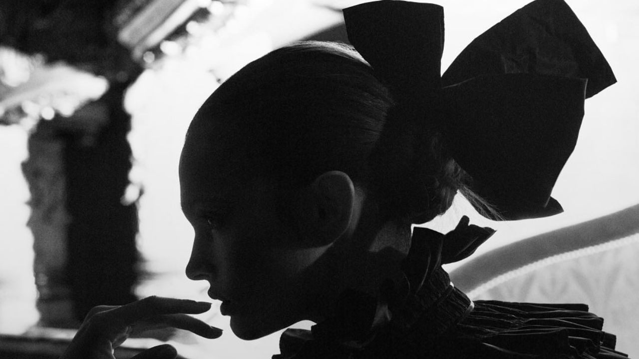 Laços são destaque na coleção de outono-inverno da Chanel