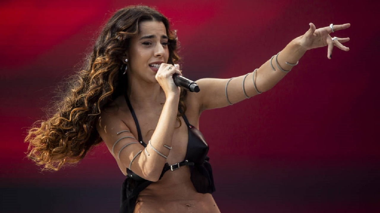 Marina Sena lança teaser da nova versão de “Mande um sinal”