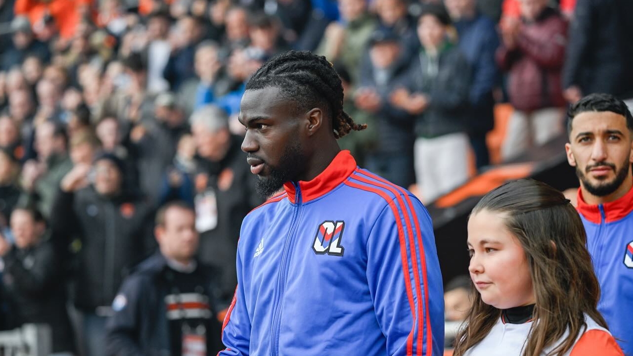 John Textor chega próximo de levar atacante do Lyon ao Botafogo, mas o jogador recusou