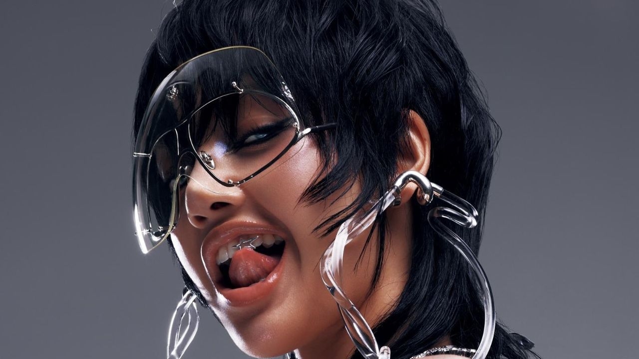 Lisa flerta com temática cyberpunk urbana em teaser do single “Rockstar”