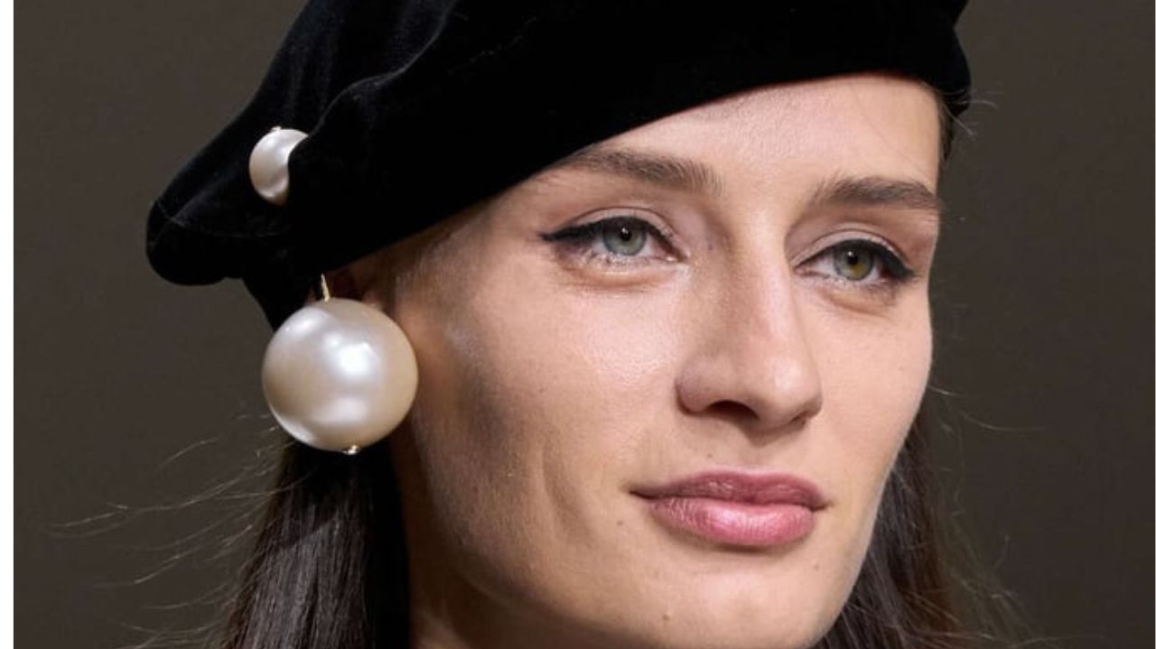 Confira a elegância minimalista de Armani na Alta-Costura Parisiense