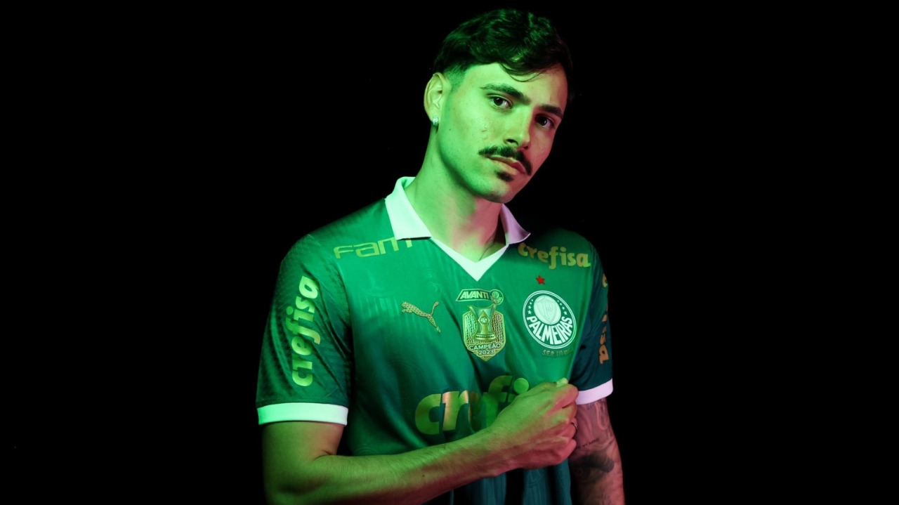 Palmeiras anuncia a contratação de Mauricio, ex-meia-atacante do internacional