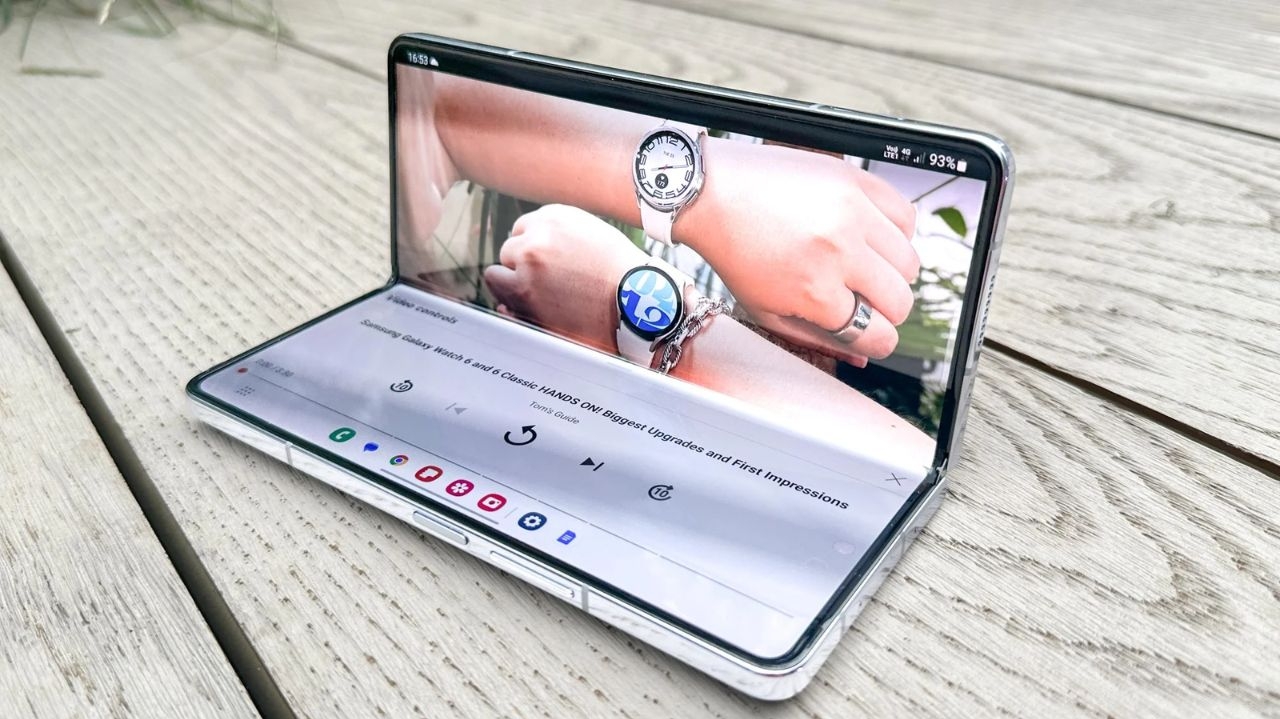 Vazamentos revelam detalhes sobre os novos smartphones dobráveis da Samsung