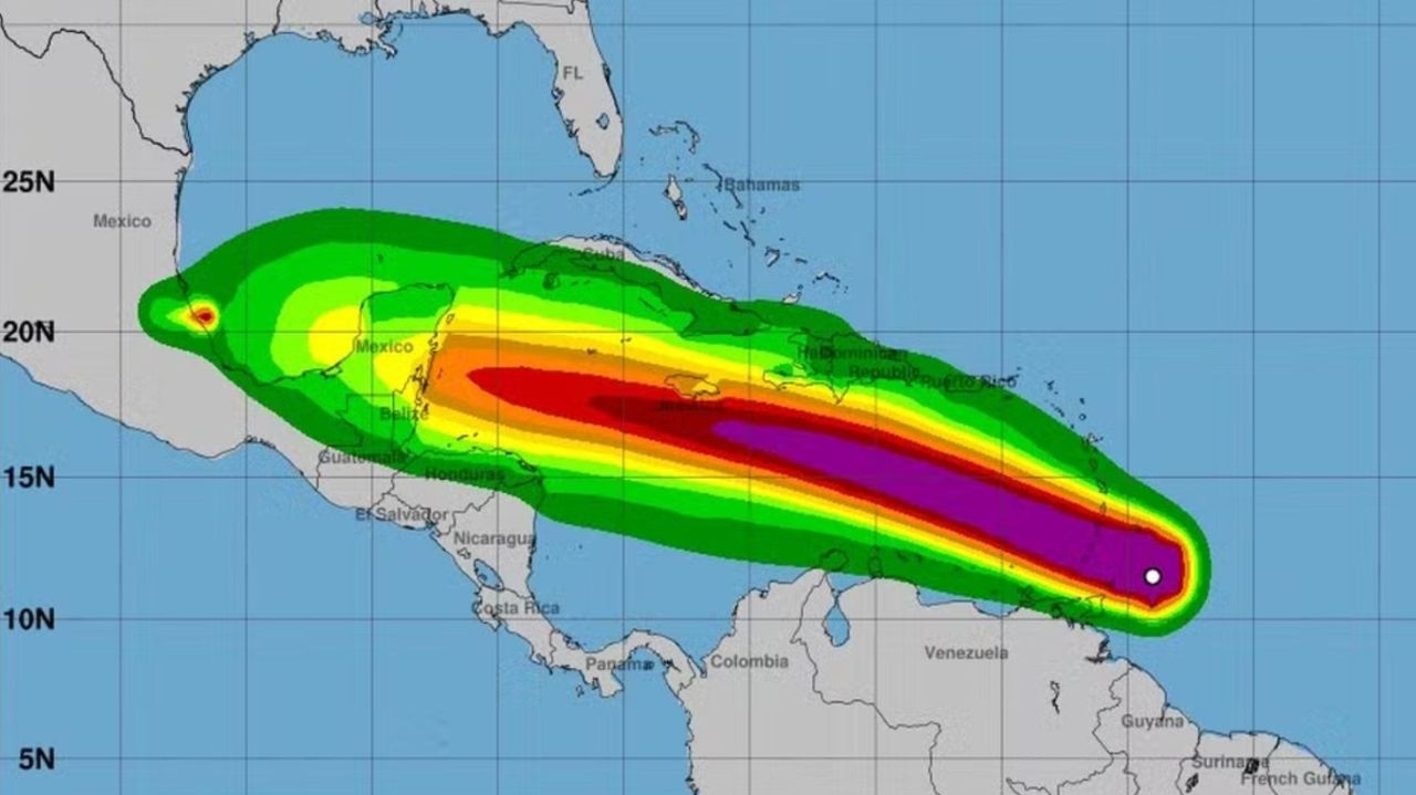 Alertas indicam que furacão Beryl pode chegar à Jamaica nas próximas horas