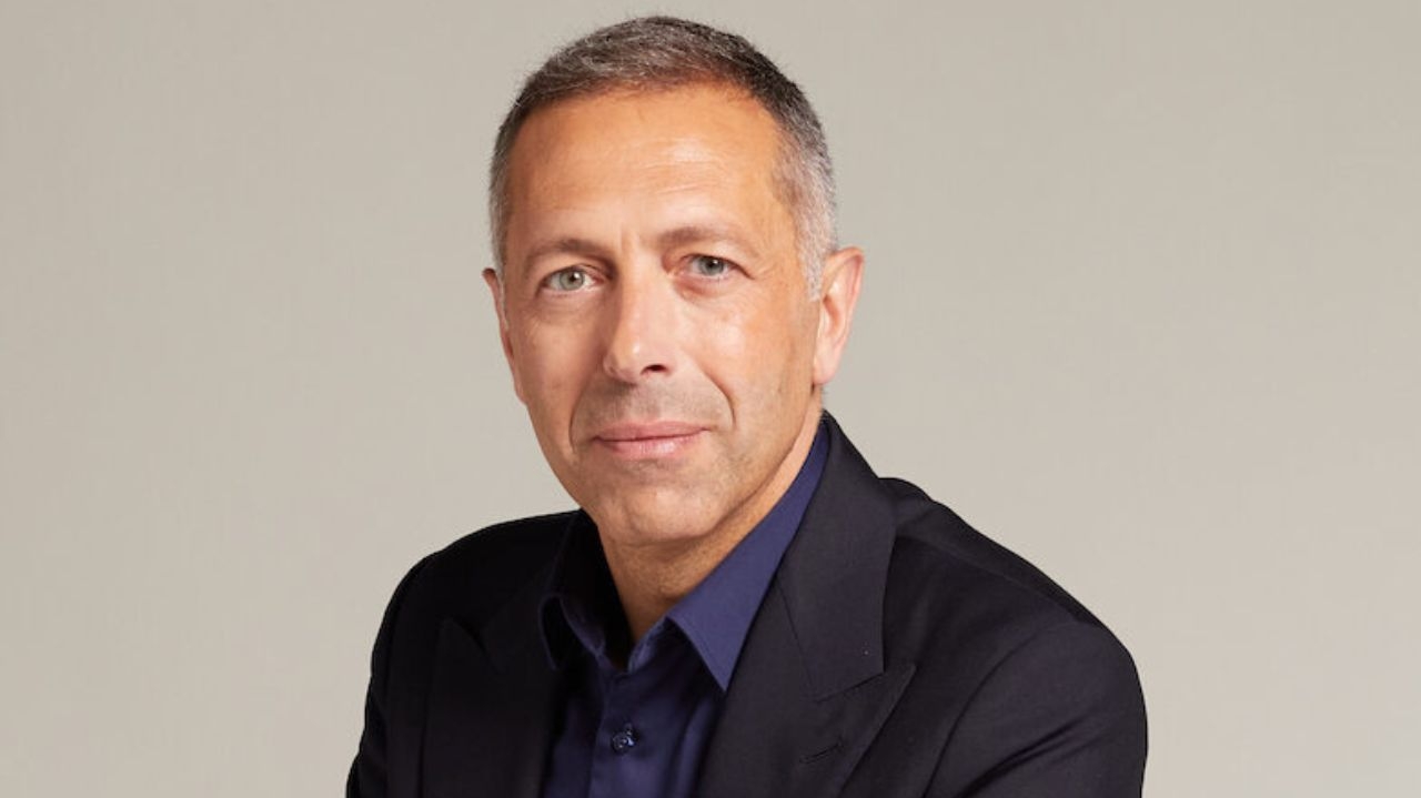 Givenchy anuncia Alessandro Valenti como novo CEO