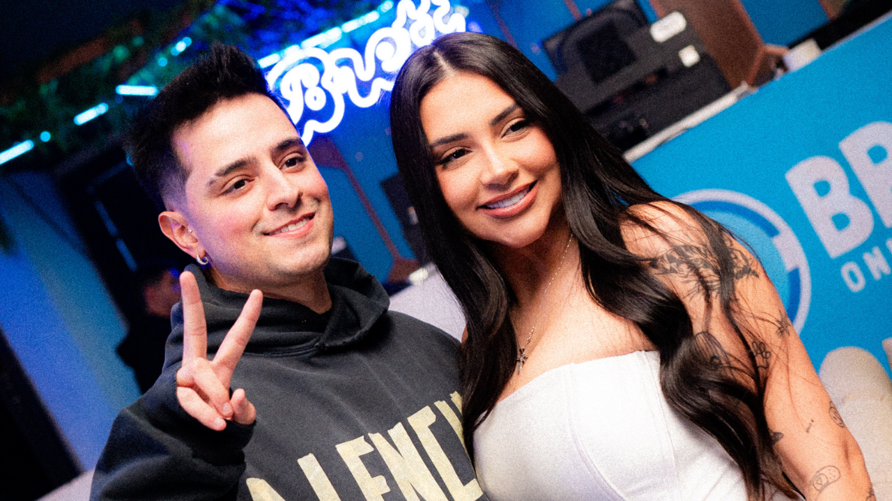 Coringa reúne amigos e familiares em festa luxuosa com tema gamer