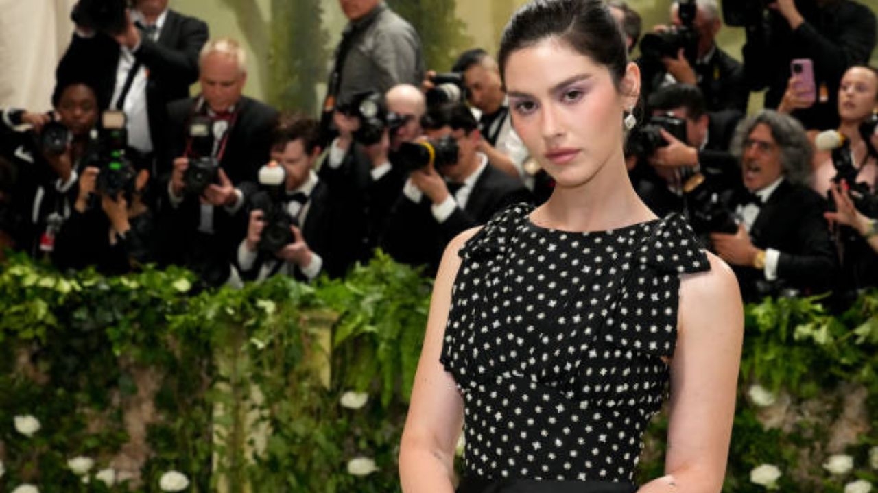 Gracie Abrams: analisando os looks de beleza da cantora