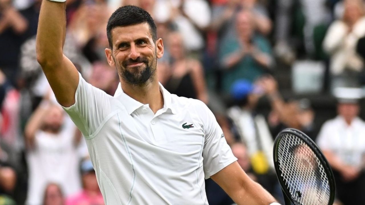 Novak Djokovic vence e avança em Wimbledon