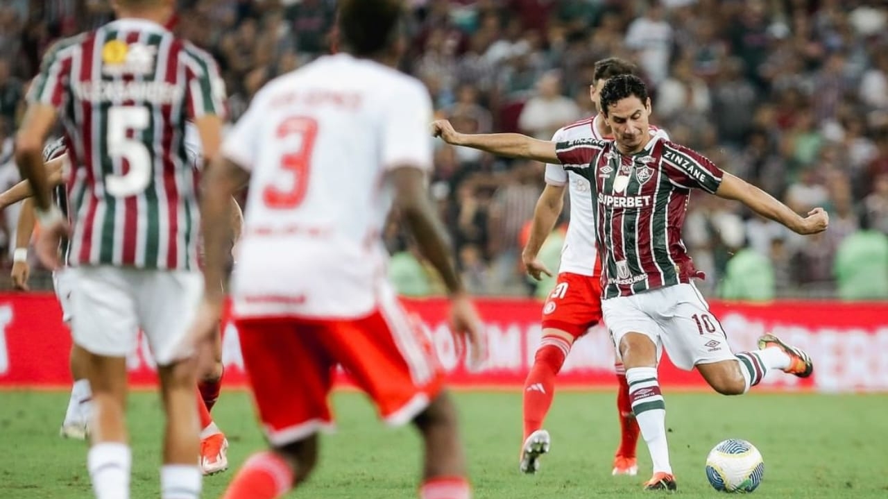 Fluminense empata com Inter, mas continua na lanterna