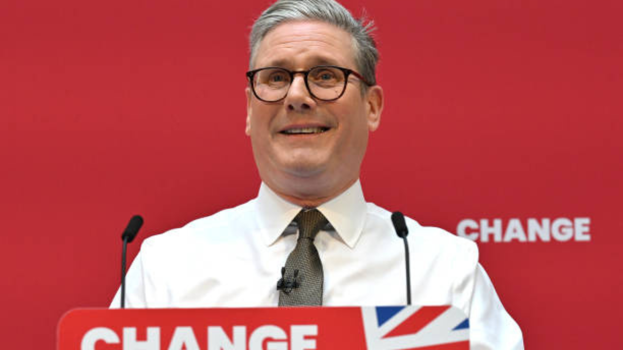 Trabalhistas triunfam nas eleições Britânicas com maioria absoluta após 14 anos de oposição