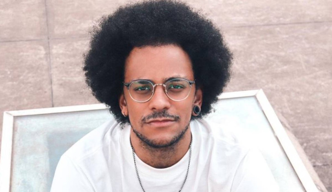 Ex-BBB João Luiz é criticado após citar comentário xenofóbico no Twitter