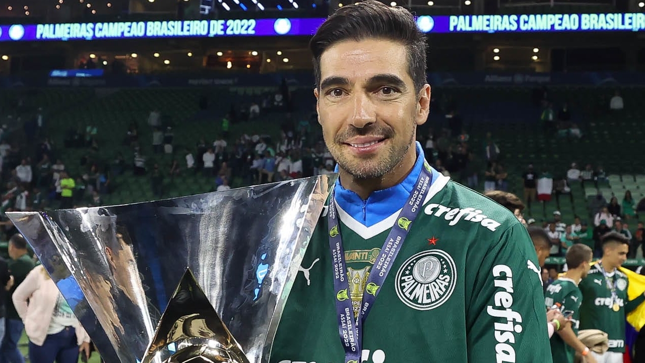 Abel diz que prefere não falar sobre a possível troca por Gabigol