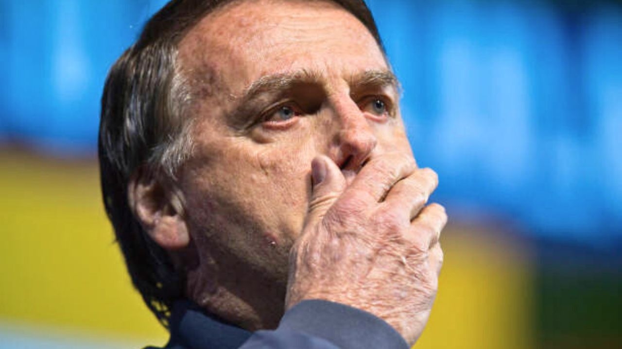 Investigação revela desvio de joias por Bolsonaro acima de R$ 6,8 milhões