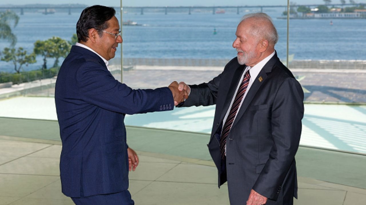 Lula condena tentativa de golpe na Bolívia