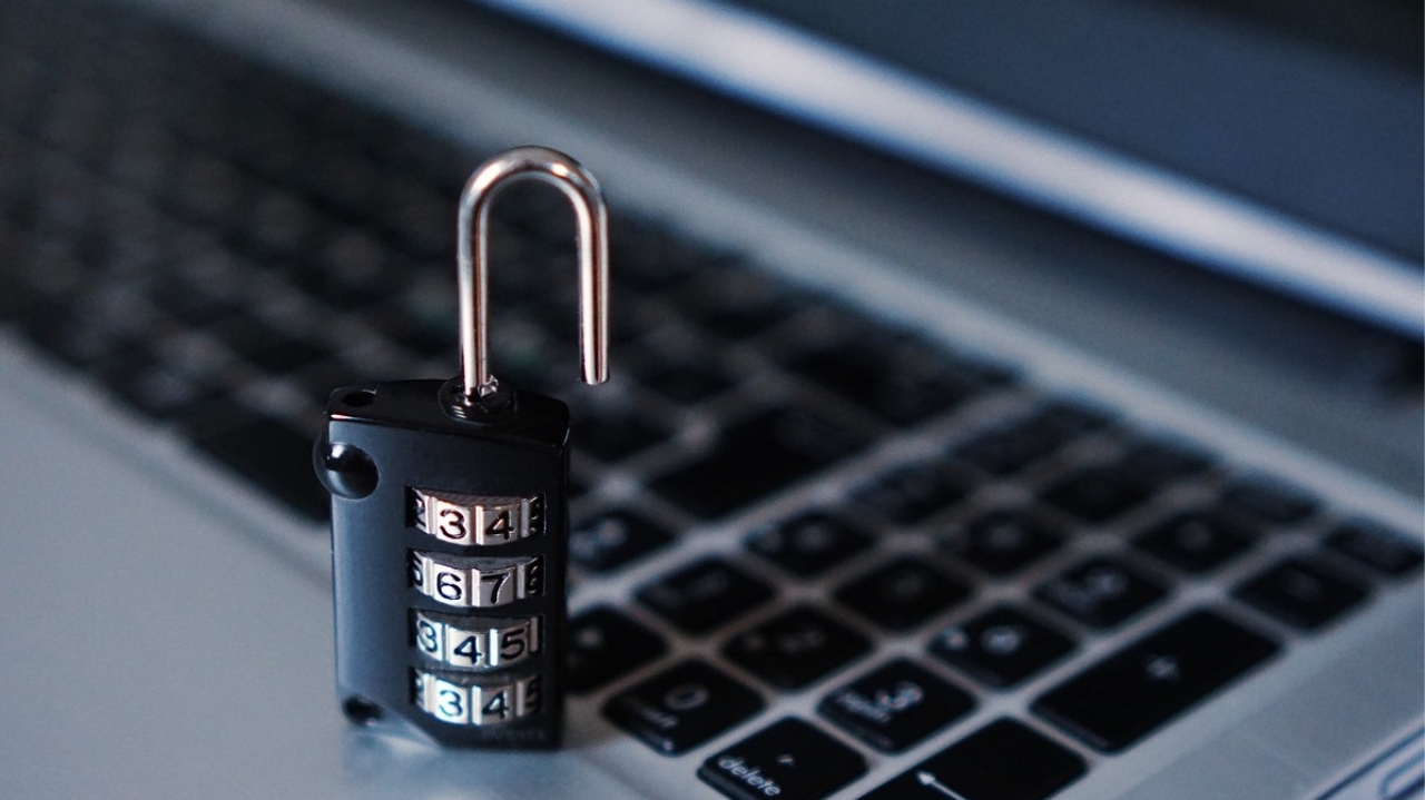 Possível maior vazamentos de dados da história registra mais de 10 bilhões de senhas divulgadas