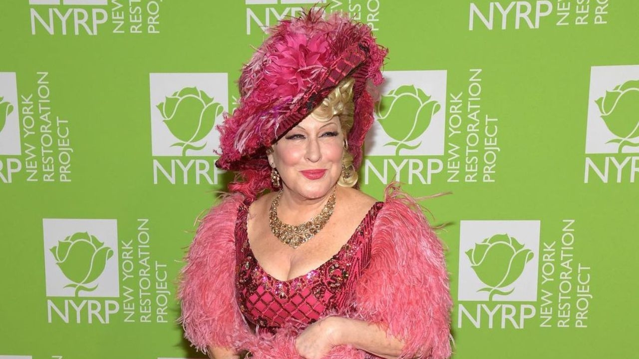 Bette Midler, de Abracadabra 1 e 2, cobra por sequência do longa