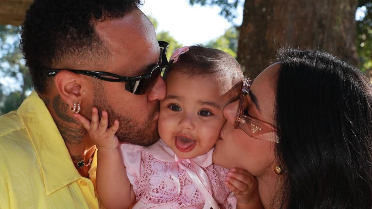 Neymar chora ao ver os primeiros passos de Mavie e compartilha vídeo nas redes sociais