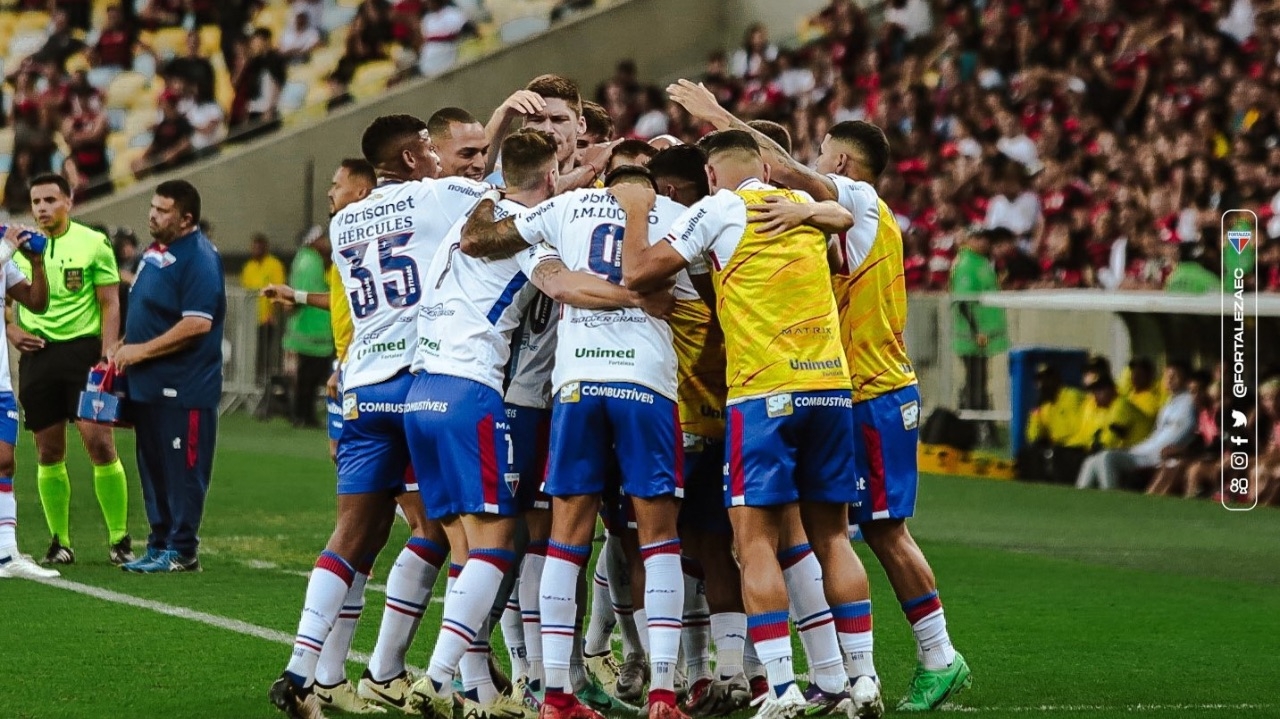 Flamengo é derrotado por Fortaleza no Maracanã e se afasta da liderança